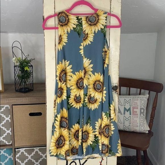 RELISTED Flowy Sunflower Summer Dress - Picture 5 of 7